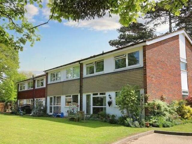 House for rent in Ashtead, Mole Valley