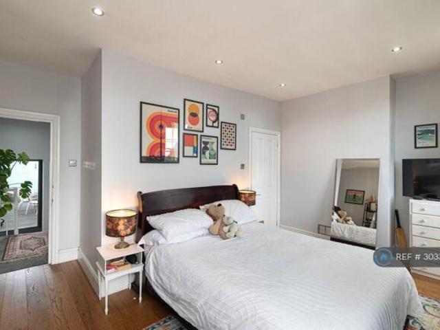 Maisonette for rent in Balham, Greater London