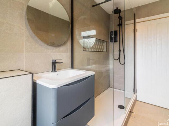 Maisonette for rent in Solihull, West Midlands