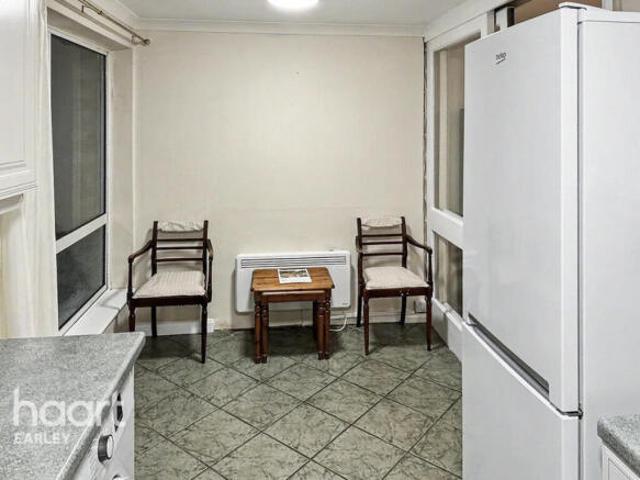 Maisonette for rent in Reading