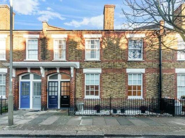 House for rent in Lyons, Greater London