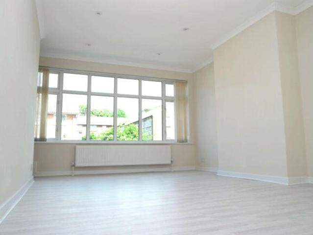 Maisonette for rent in Dartford, Kent
