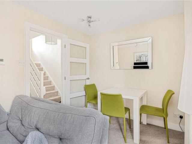Maisonette for rent in The Slade, Oxfordshire