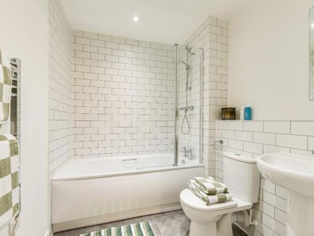 Maisonette for rent in The Haulgh, Lee Bank