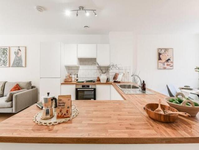 Maisonette for rent in The Haulgh, Lee Bank