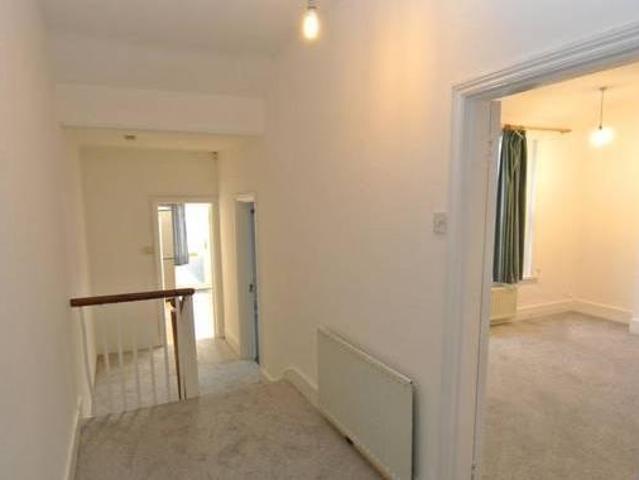 House for rent in Surrey