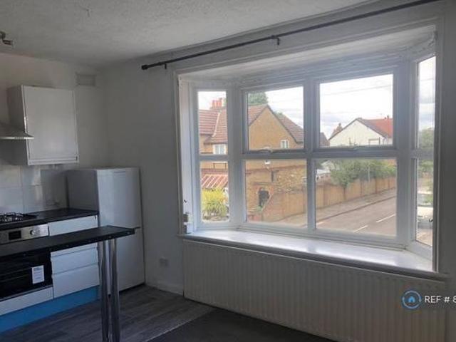 House for rent in Surrey