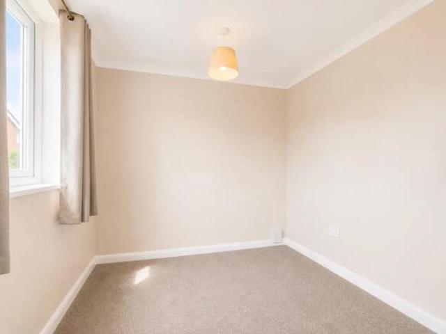 Maisonette for rent in South Ham, Basingstoke and Deane