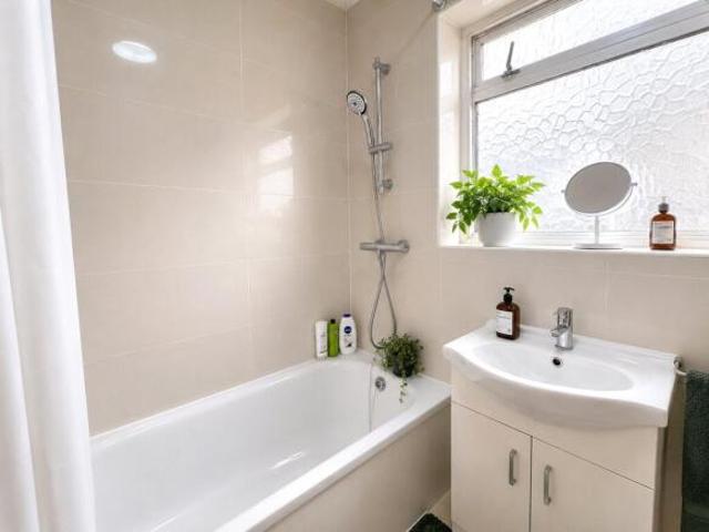 Maisonette for rent in Greater London