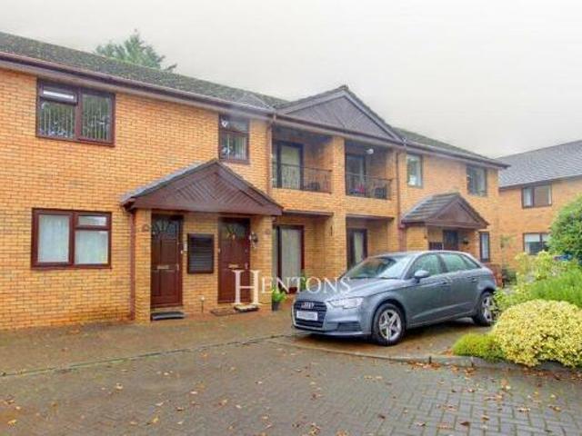 House for rent in Lyons, Greater London