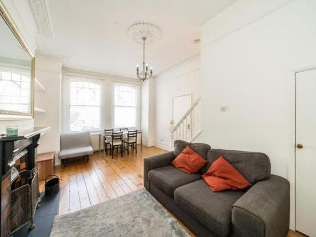 Maisonette for rent in Furzedown, Greater London
