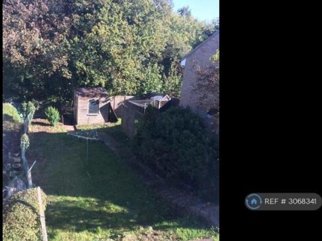 Maisonette for rent in Tilehurst, Reading
