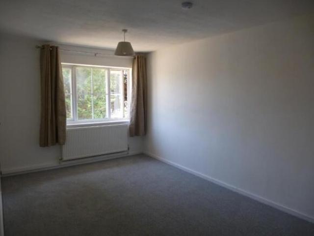 Maisonette for rent in Reading