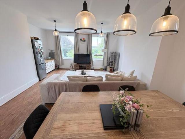 Maisonette for rent in Upperton, Eastbourne