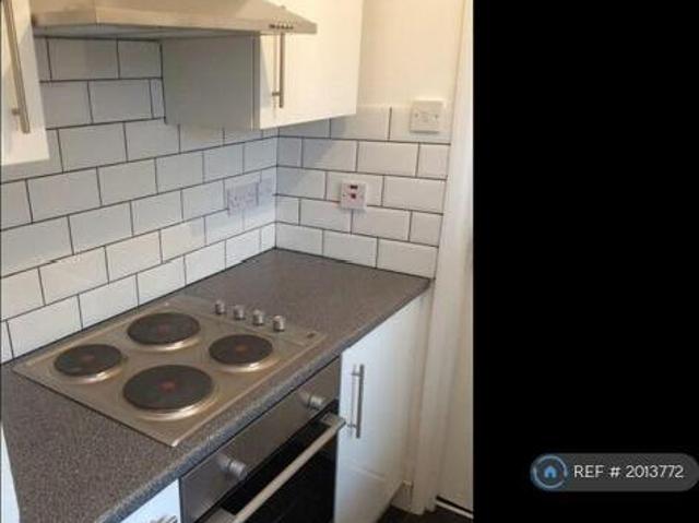 House for rent in London Borough of Hounslow, Greater London