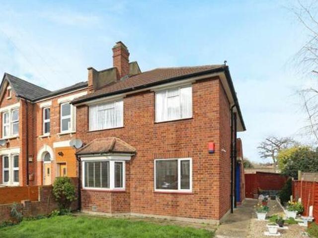 House for rent in Lyons, Greater London