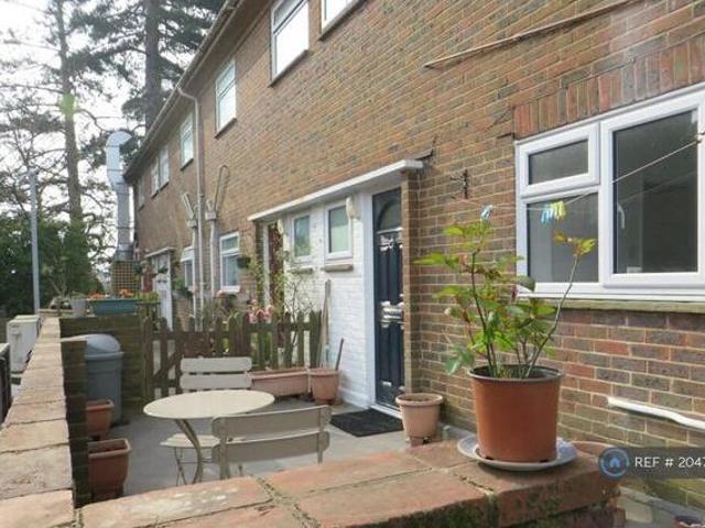 House for rent in Perryfields, West Sussex