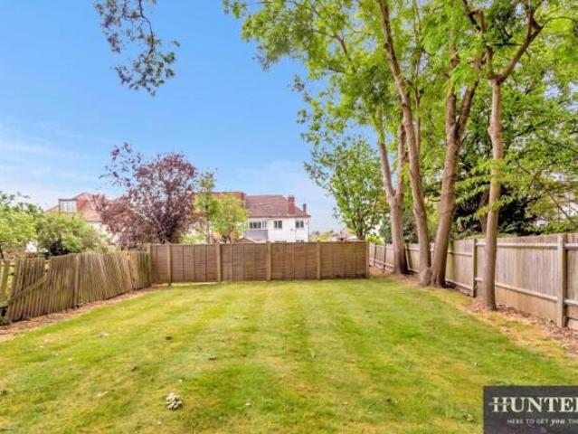 Maisonette for rent in Hendon, Greater London