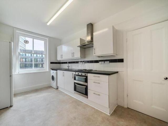 Maisonette for rent in Penge, Greater London