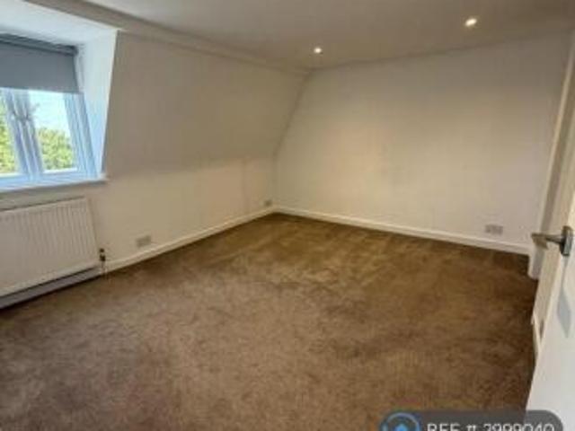 Maisonette for rent in Richmond Hill, West Yorkshire