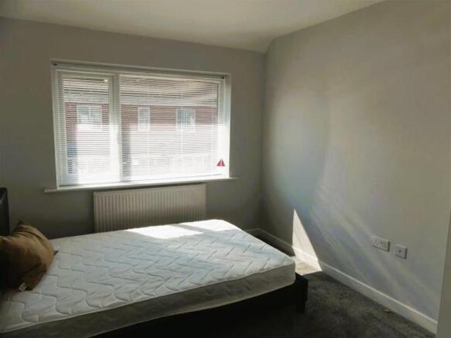 Maisonette for rent in The Polygon, City Of Southampton