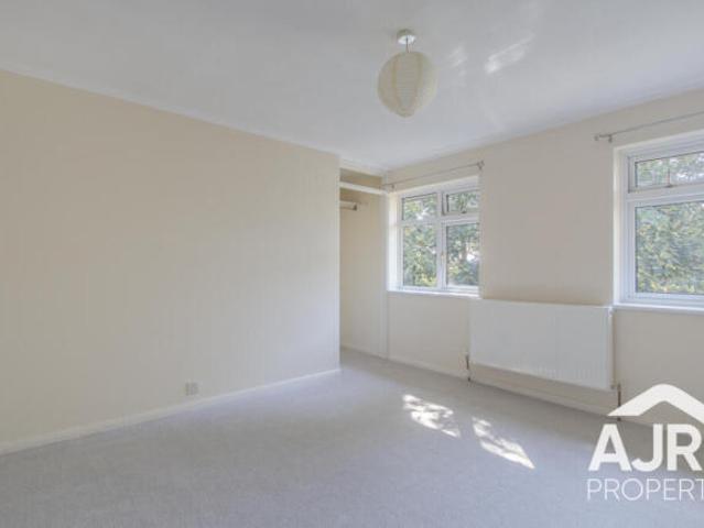 Maisonette for rent in Bexley, Greater London