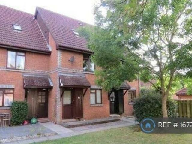 House for rent in Surrey, England