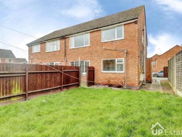 Maisonette for rent in Willenhall, West Midlands