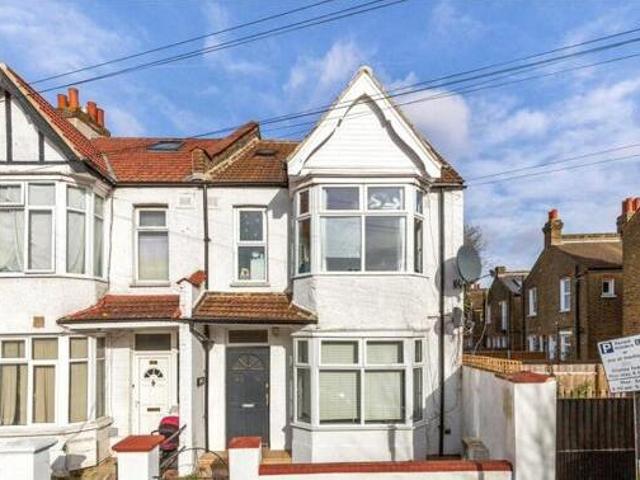 House for rent in Lyons, Greater London