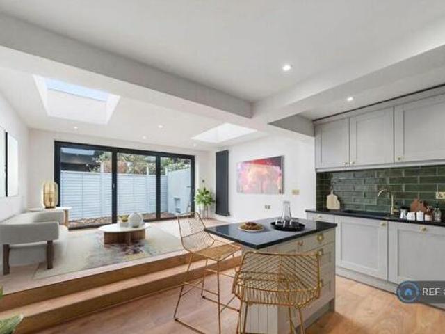 House for rent in Lyons, Greater London