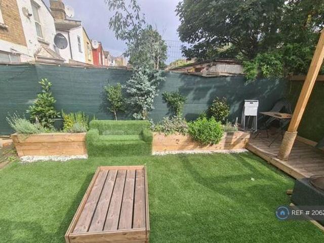 House for rent in Lyons, Greater London