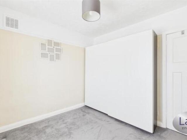 Maisonette for rent in Enfield, Greater London