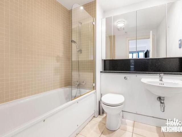 Maisonette for rent in Cat Hill