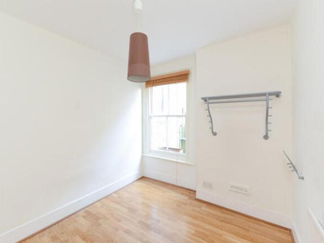 Maisonette for rent in Wales