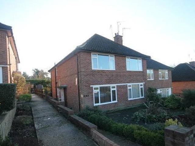 House for rent in Surrey