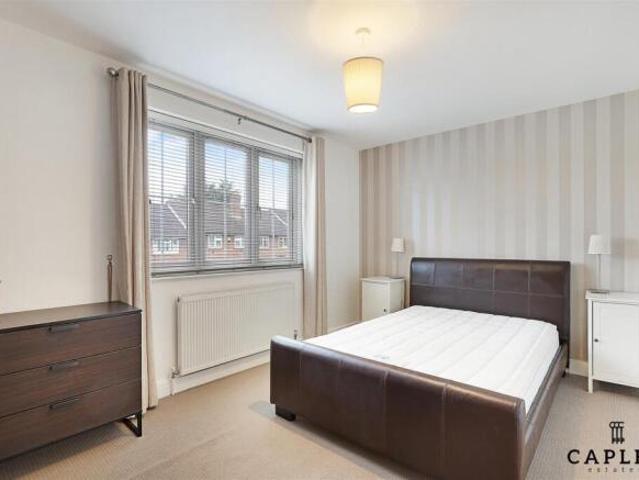 Flat for rent in South Woodford, Greater London