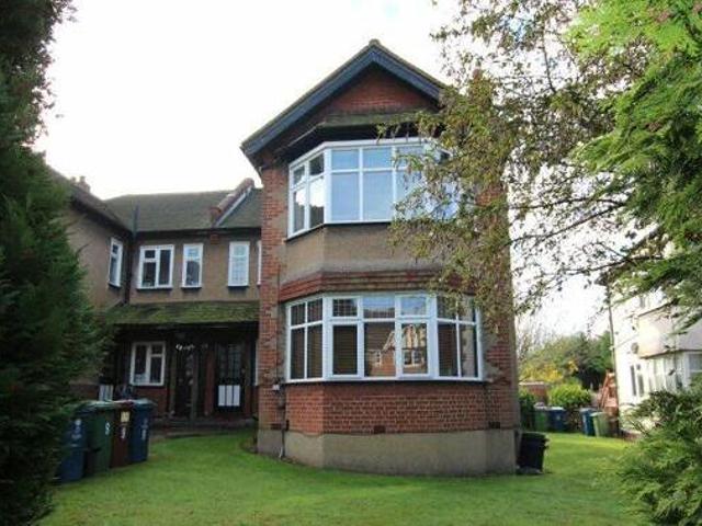 House for rent in Pinner, Greater London