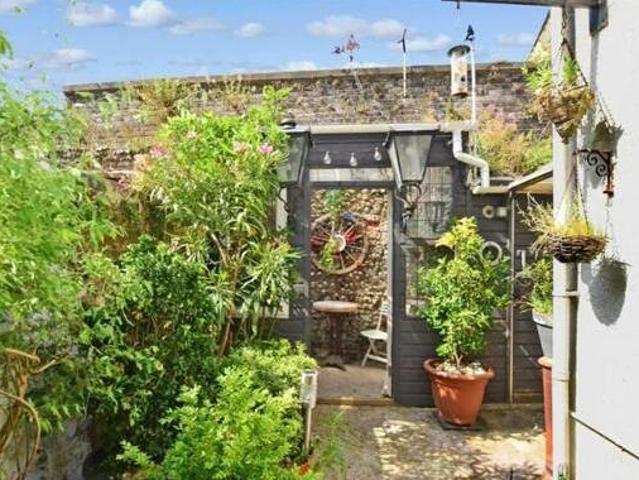 House for rent in West Cliff, Acol