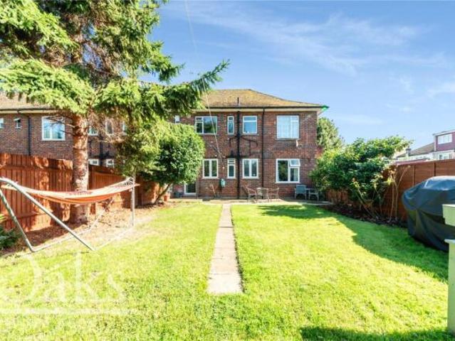 Maisonette for rent in Streatham, Greater London