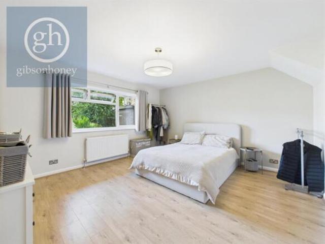 Maisonette for rent in Ruislip, Greater London