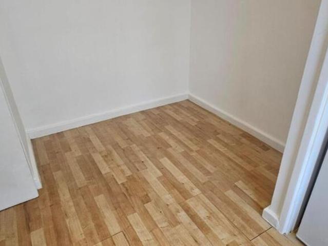 Maisonette for rent in St Margarets, Greater London