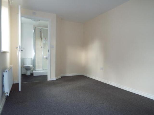 Maisonette for rent in Stoke-on-Trent