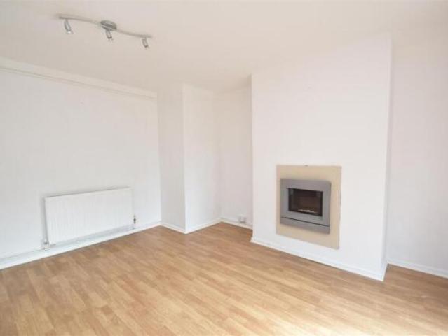 Maisonette for rent in Pinner, Greater London