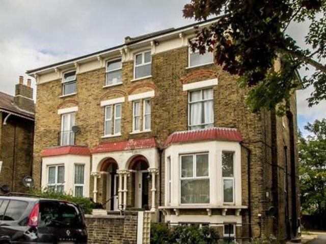 House for rent in Surrey