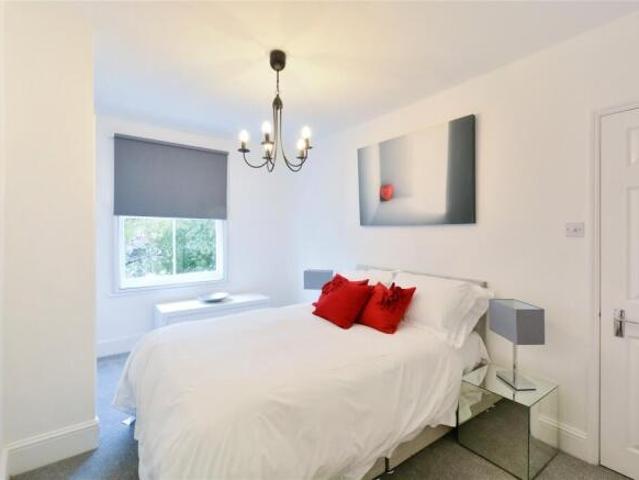 Maisonette for rent in Highbury, Greater London