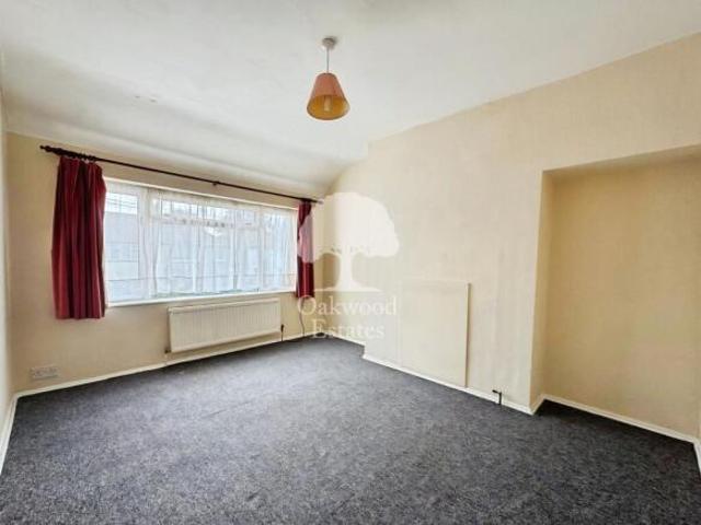 Maisonette for rent in Slough