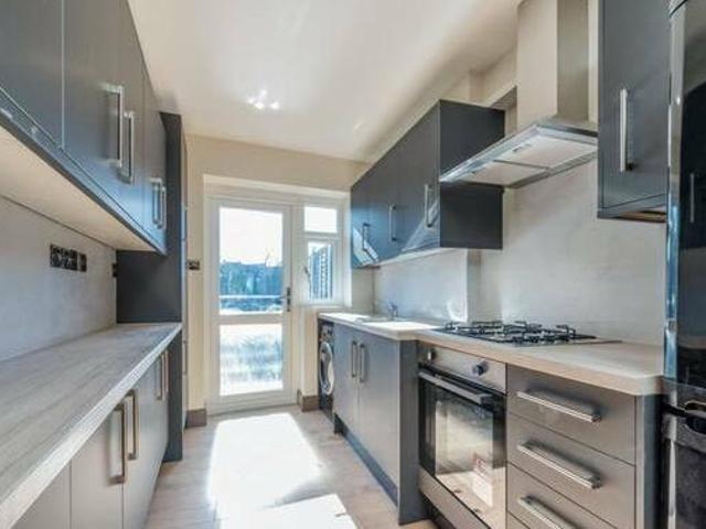 House for rent in Surrey
