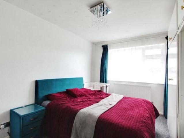 Maisonette for rent in Uxbridge, Greater London