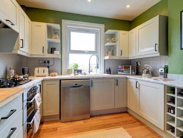Maisonette for rent in Sandown Park, Kent