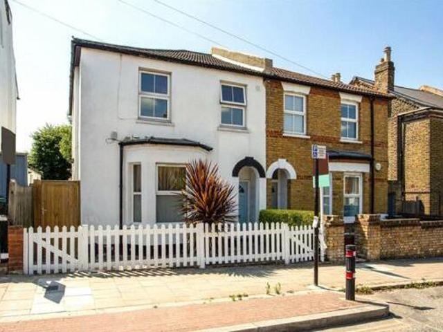 House for rent in Lyons, Greater London